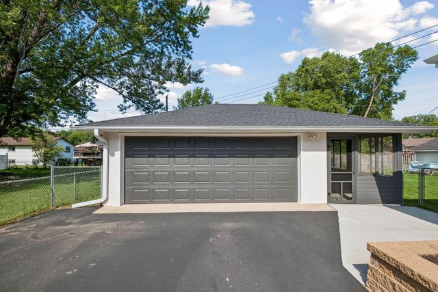 5919 Carlson Street, Shoreview, MN 55126
