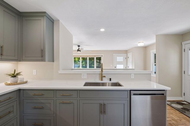 5919 Carlson Street, Shoreview, MN 55126