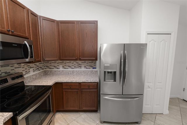 215 CHICAGO AVENUE W, Haines City, FL 33844