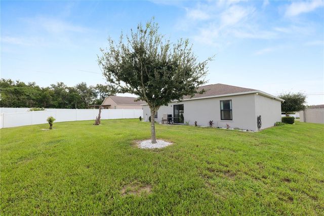 215 CHICAGO AVENUE W, Haines City, FL 33844