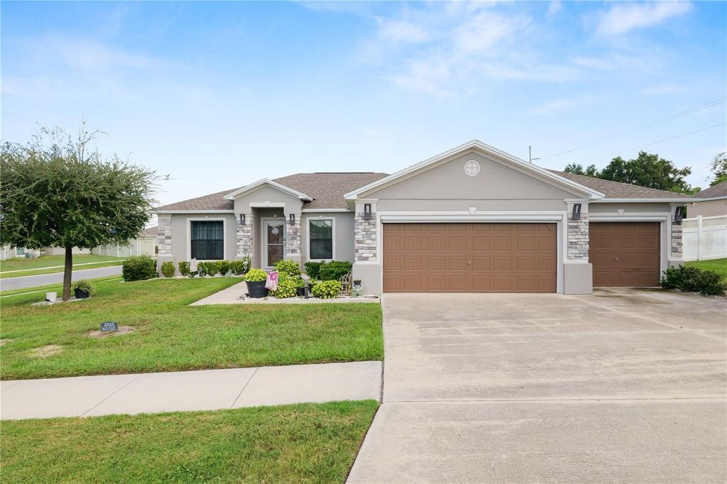 215 CHICAGO AVENUE W, Haines City, FL 33844