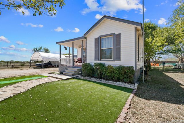 1206 HAECKERVILLE RD, Cibolo, TX 78108