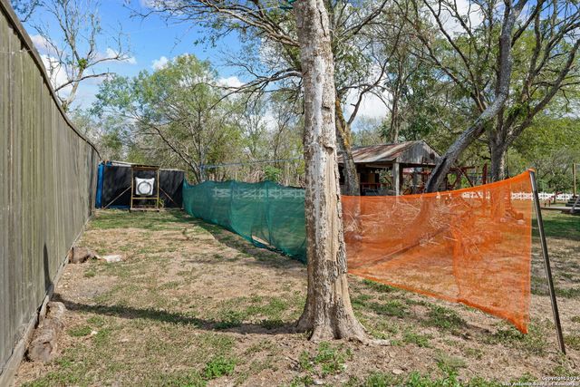 1206 HAECKERVILLE RD, Cibolo, TX 78108