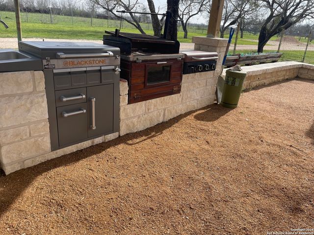 1206 HAECKERVILLE RD, Cibolo, TX 78108