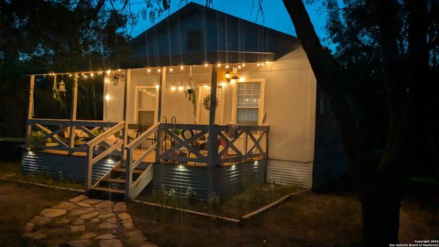 1206 HAECKERVILLE RD, Cibolo, TX 78108