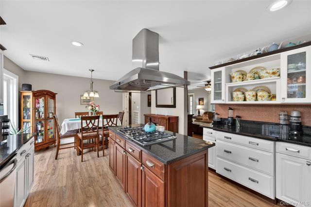 31 Roe Road, Bloomingburg, NY 12721