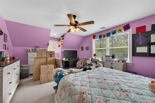 31 Roe Road, Bloomingburg, NY 12721
