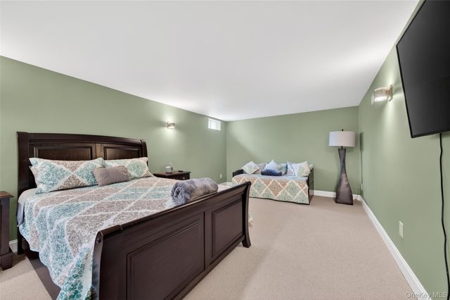 31 Roe Road, Bloomingburg, NY 12721