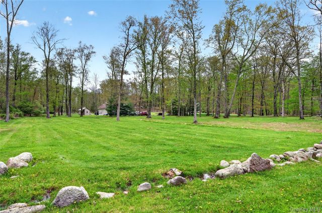 31 Roe Road, Bloomingburg, NY 12721