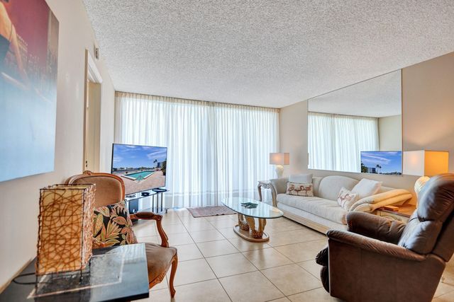2000 S FEDERAL Highway 307, Boynton Beach, FL 33435