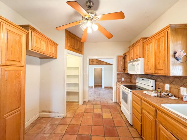 2526 Highway 112, Eastland, TX 76448