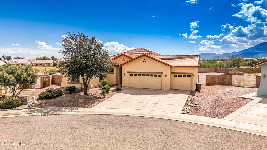 1804 PRAIRIE GRASS Drive, Sierra Vista, AZ 85635
