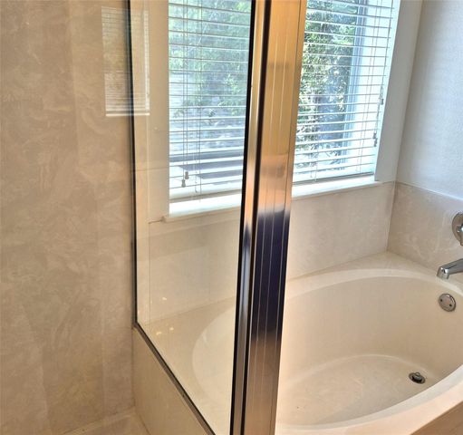1139 Emmitt RUN, Austin, TX 78721