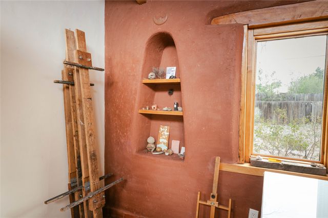1707 Callejon Zenaida, Santa Fe, NM 87501