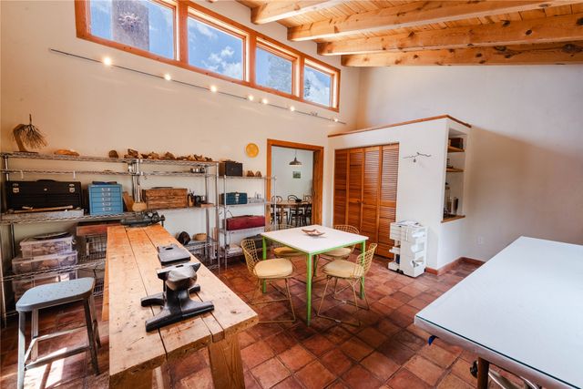 1707 Callejon Zenaida, Santa Fe, NM 87501