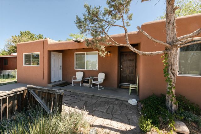 1707 Callejon Zenaida, Santa Fe, NM 87501