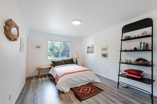 1707 Callejon Zenaida, Santa Fe, NM 87501