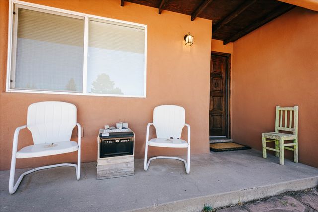 1707 Callejon Zenaida, Santa Fe, NM 87501