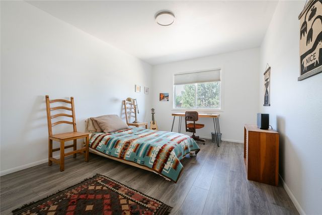 1707 Callejon Zenaida, Santa Fe, NM 87501