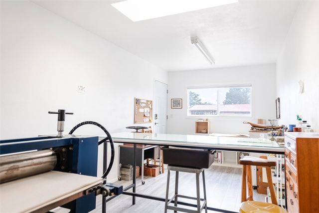 1707 Callejon Zenaida, Santa Fe, NM 87501