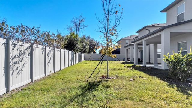 12264 HILLTOP FARMS DRIVE, Dade City, FL 33525