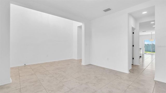 12264 HILLTOP FARMS DRIVE, Dade City, FL 33525