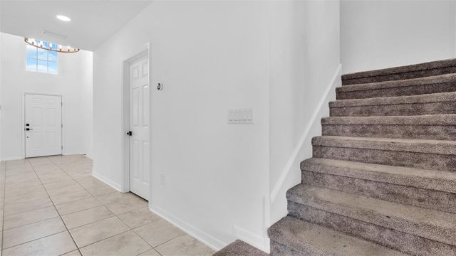 12264 HILLTOP FARMS DRIVE, Dade City, FL 33525