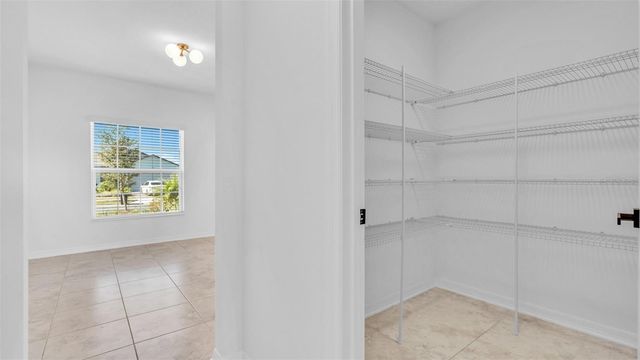 12264 HILLTOP FARMS DRIVE, Dade City, FL 33525