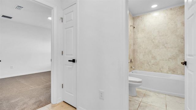 12264 HILLTOP FARMS DRIVE, Dade City, FL 33525