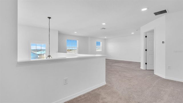 12264 HILLTOP FARMS DRIVE, Dade City, FL 33525