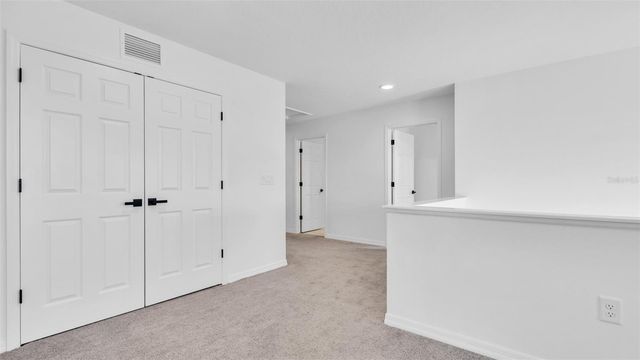 12264 HILLTOP FARMS DRIVE, Dade City, FL 33525