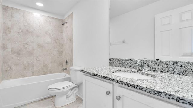 12264 HILLTOP FARMS DRIVE, Dade City, FL 33525