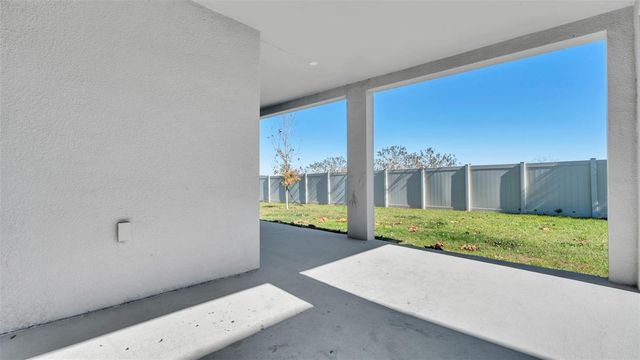 12264 HILLTOP FARMS DRIVE, Dade City, FL 33525