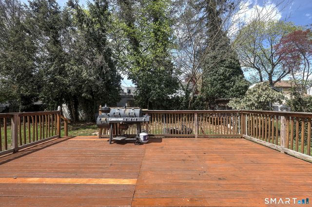 60 Rochford Avenue, Hamden, CT 06514