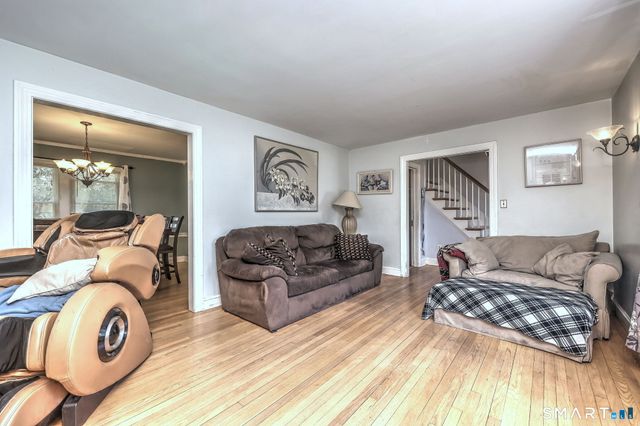 60 Rochford Avenue, Hamden, CT 06514