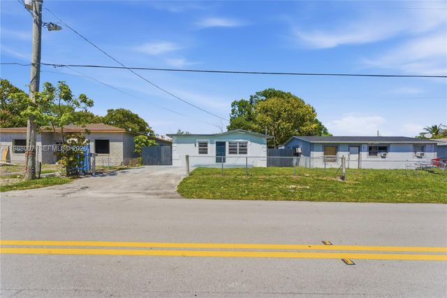 1017 NW 8th Street, Hallandale Beach, FL 33009