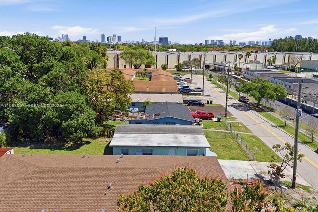 1017 NW 8th Street, Hallandale Beach, FL 33009