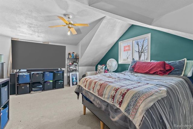 2751 Cloverdale Avenue, Adrian, MI 49221