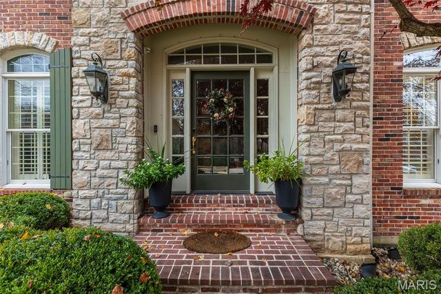 1479 Country Lake Estates Drive, Chesterfield, MO 63005