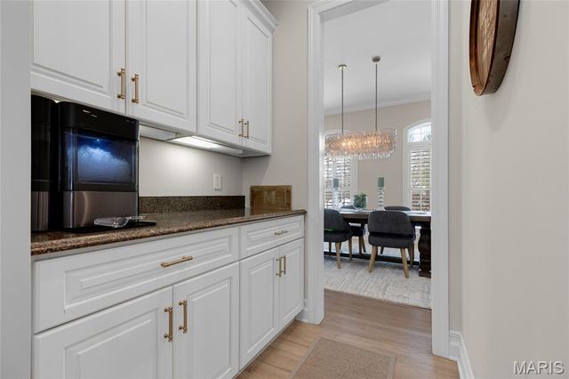 1479 Country Lake Estates Drive, Chesterfield, MO 63005