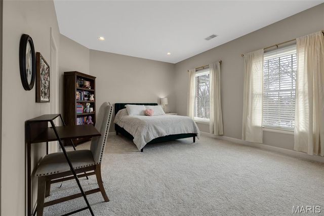 1479 Country Lake Estates Drive, Chesterfield, MO 63005