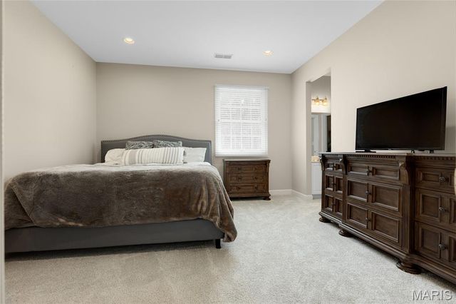 1479 Country Lake Estates Drive, Chesterfield, MO 63005