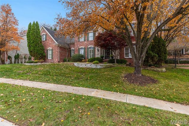 1479 Country Lake Estates Drive, Chesterfield, MO 63005