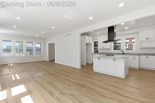 2025 Lawrence Street, Detroit, MI 48206