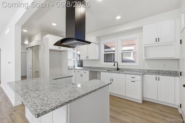 2025 Lawrence Street, Detroit, MI 48206