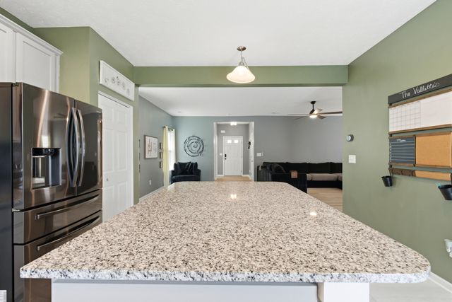 1529 Lewes Castle Drive, Grove City, OH 43123