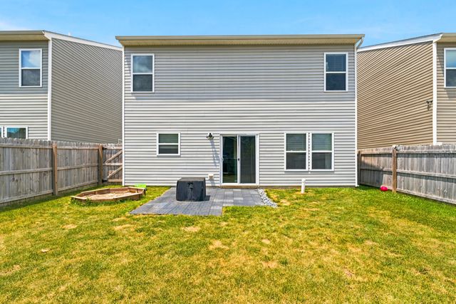 1529 Lewes Castle Drive, Grove City, OH 43123