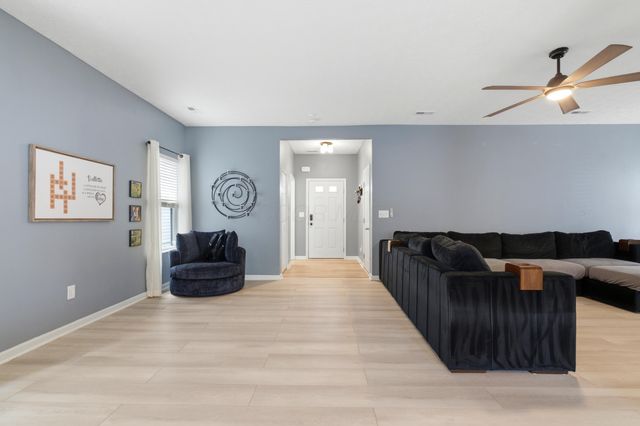 1529 Lewes Castle Drive, Grove City, OH 43123