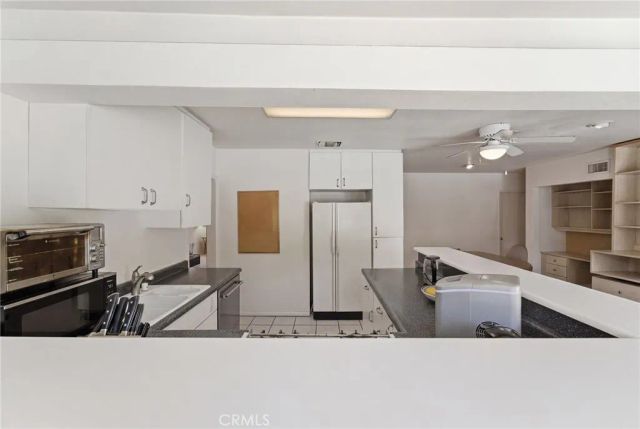 6254 Etiwanda Avenue, Tarzana, CA 91335