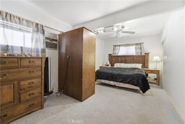 6254 Etiwanda Avenue, Tarzana, CA 91335